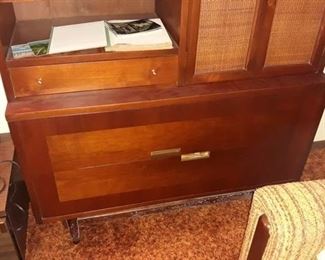 Mid Century Modern American of Martinsville Chest