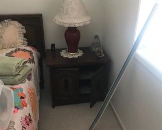 Nightstands and lamp