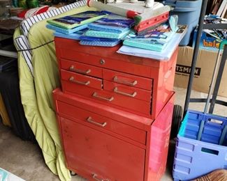 tool cabinet