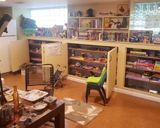 Lots of great books and toys for smaller kids, and board games as well
