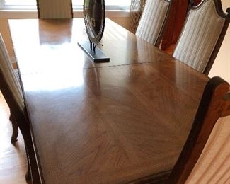 Traditional Drexel Heritage Dining Table 70 x 42 with 3, 20" extensions