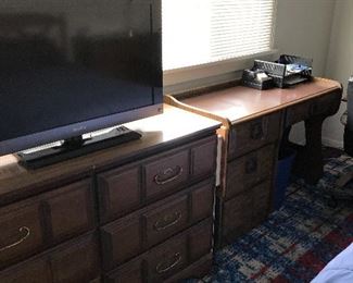 Dresser, desk set great for kids room, monitor