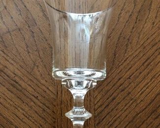 Crystal stemware with platinum rims