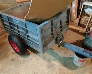 Rubbermaid Yard/Lawnmower Cart