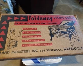 Vintage Foldaway Picnic Grill