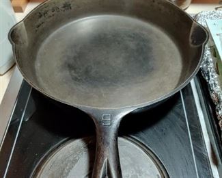 Griswold 710A Frying Pan
