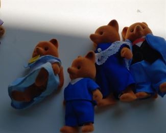 Maple Town Calico Bears