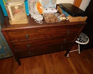 Old Dresser