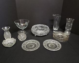 Assorted glassware collection https://ctbids.com/#!/description/share/171872