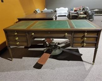 #115 R-way executive desk with leather top with 2 pull outs and 4 drawers 72x36x30 $150 