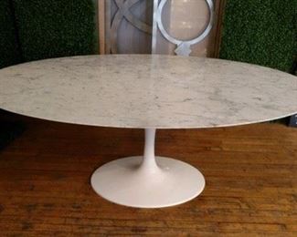 Saarinen Table