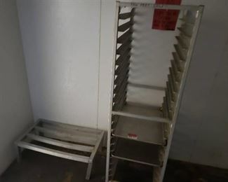 Sheet pan rack and dunnage rack