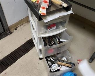 Lot of storage and utensils