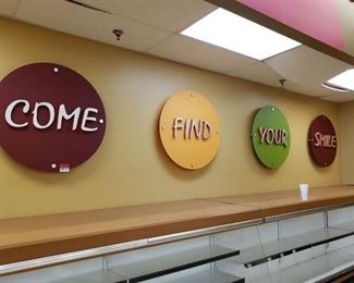 Come Find Your Smile wall signs