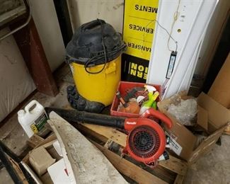Homelite gas blower and shop vac