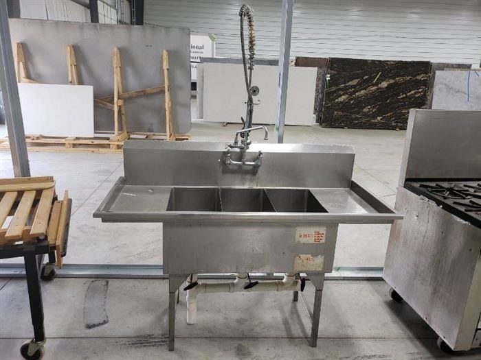 3 compartment sink with spray faucet