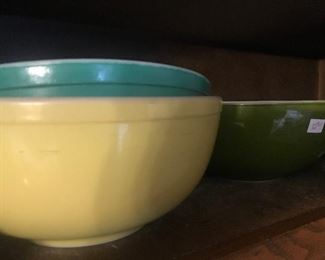 Vintage Pyrex Mixing Bowls