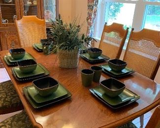 8 place settings green pottery 