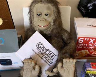 Goo Gee Interactive Gorilla 