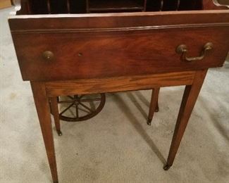 Cute Make-do Desk
