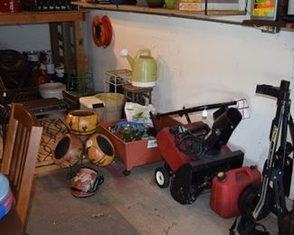 Snow Blower and Outdoor Ware