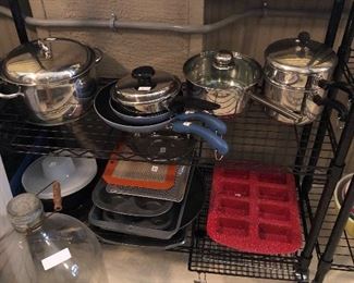 Saladmaker pot pans