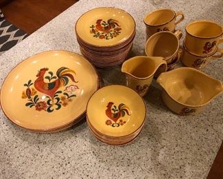 Vintage Poppy Trail dish set