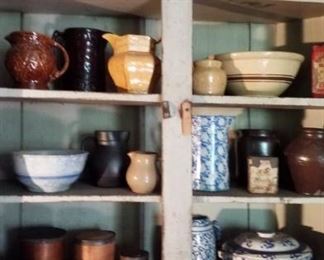 stoneware mixing bowls & pitchers