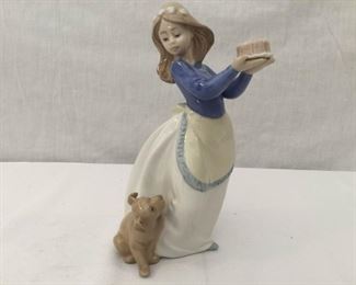 Lladro Nao ''Puppy's Birthday'' https://ctbids.com/#!/description/share/171498