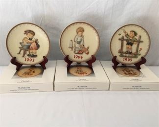 M. I. Hummel Goebel 1993, 1994, & 1995 Plates 6 Piece https://ctbids.com/#!/description/share/171517