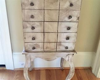 Silverware chest