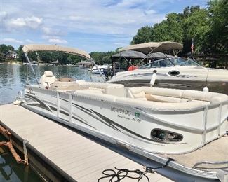2007 Crest Caribbean Pontoon Boat. Outboard Yamaha F150TXR 4- Stroke Series.
