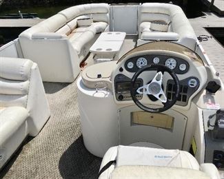 2007 Crest Caribbean Pontoon Boat. Outboard Yamaha F150TXR 4- Stroke Series.