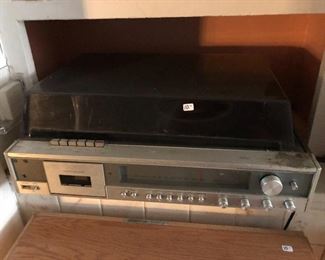 Turn Table / Stereo / Cassette Player
