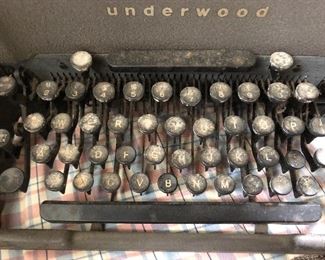 Vintage Underwood Typewriter