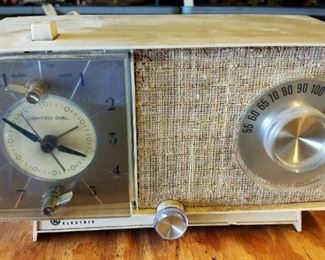 1960s Radio/Clock