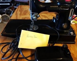 Vintage Singer Sewing Machine