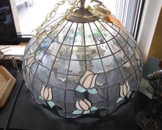 "Tiffany Style" Hanging Lamp