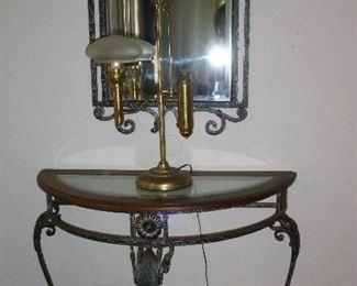 nice hall table, mirror & lamp