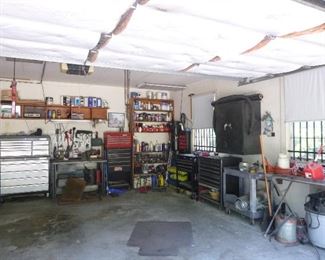 yes, it's a full garage, plus a huge metal building garage in backyard