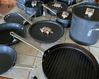 All cook ware sold