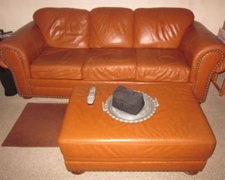 Natuzzi Leather Living Room Suite