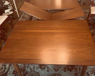 Lane Mid Century Table