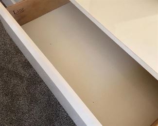 Lane White Lacquer Contemporary 6-Drawer Dresser w/ Mirror 
