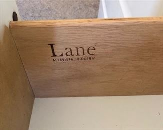 Lane White Lacquer Contemporary 6-Drawer Dresser w/ Mirror 