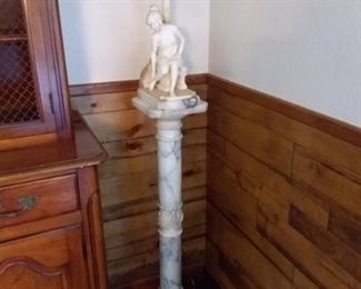 005 Marble Pedestal w Marble Figurine Lamp