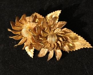 Vintage Miriam Haskell brooch pin