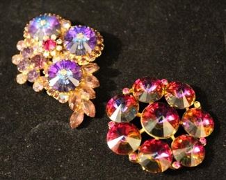 Weiss Aurora Borealis pin