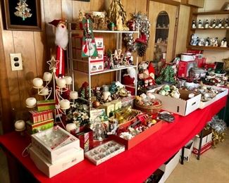 Welcome to our entire room filled with Christmas and Holiday!!!