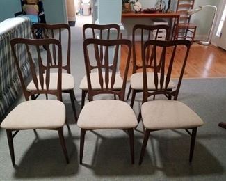 6 Danish Chairs go w table